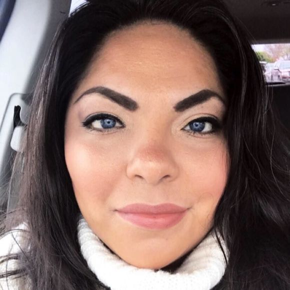 Meet your Posher, Rebecca - Picture 1 of 1